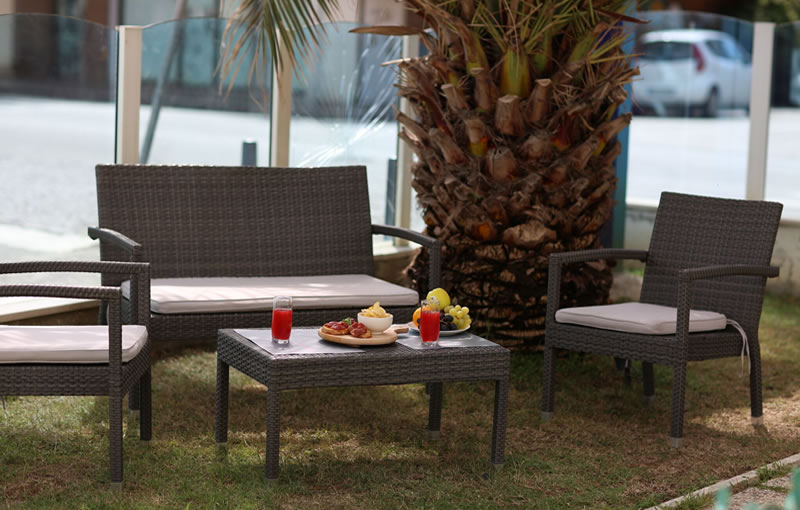 hotel riccione con giardino