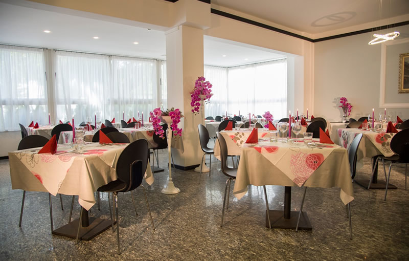 hotel riccione 2 stelle con ristorante