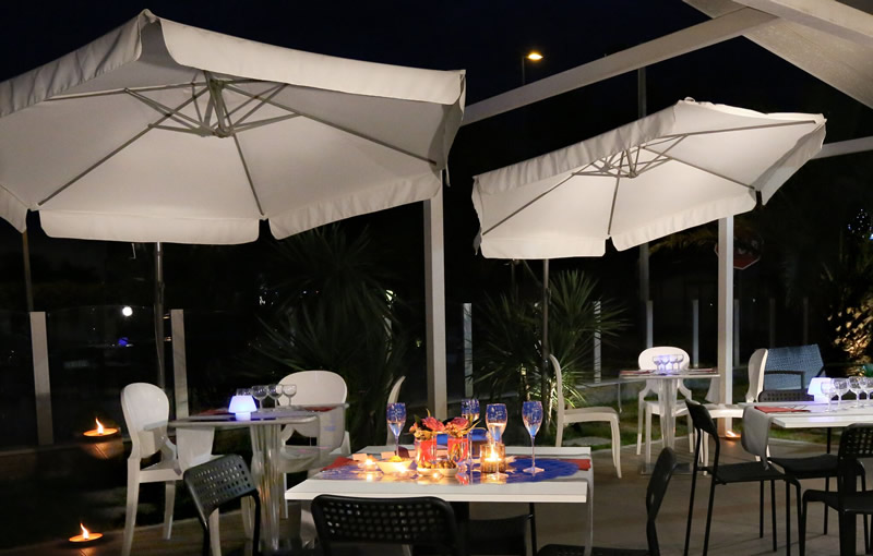 hotel riccione 2 stelle con veranda