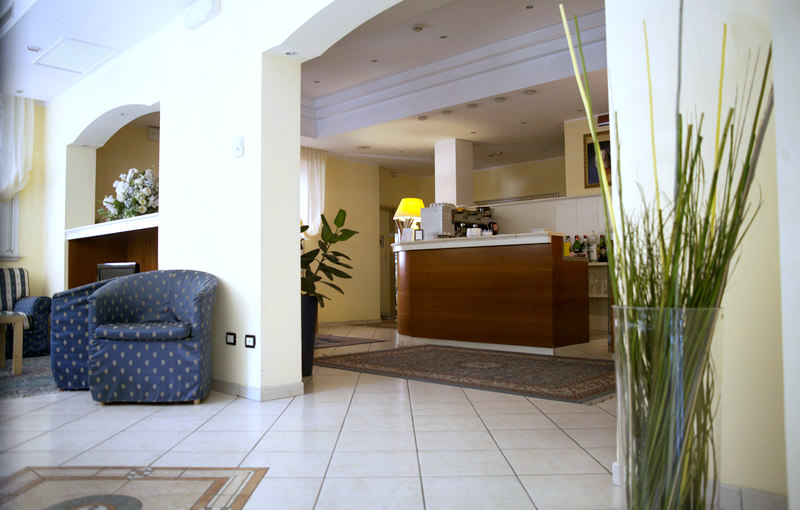 hotel cannes riccione check in