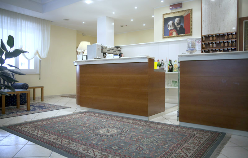 bar hotel cannes riccione