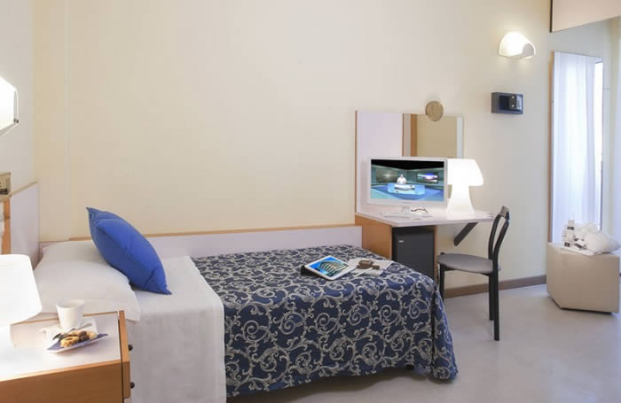 hotel riccione camera singola