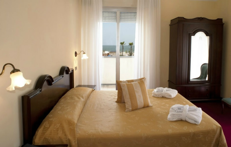 camere con balcone hotel riccione