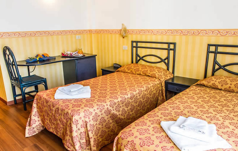 hotel riccione camera doppia