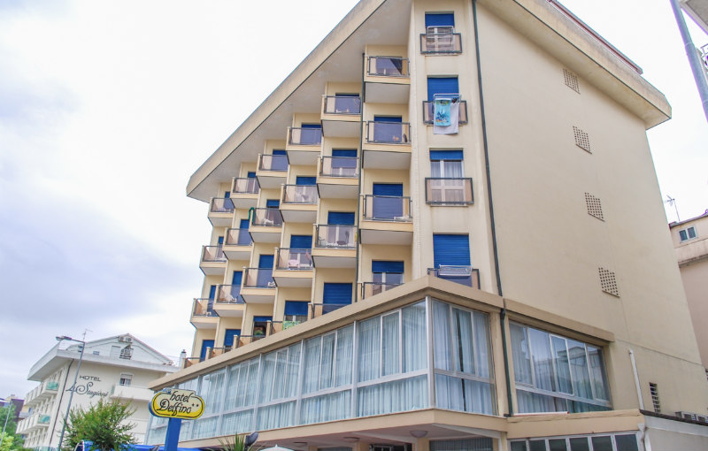 hotel delfino riccione