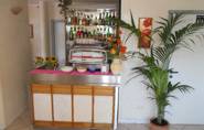 hotel riccione monti con bar