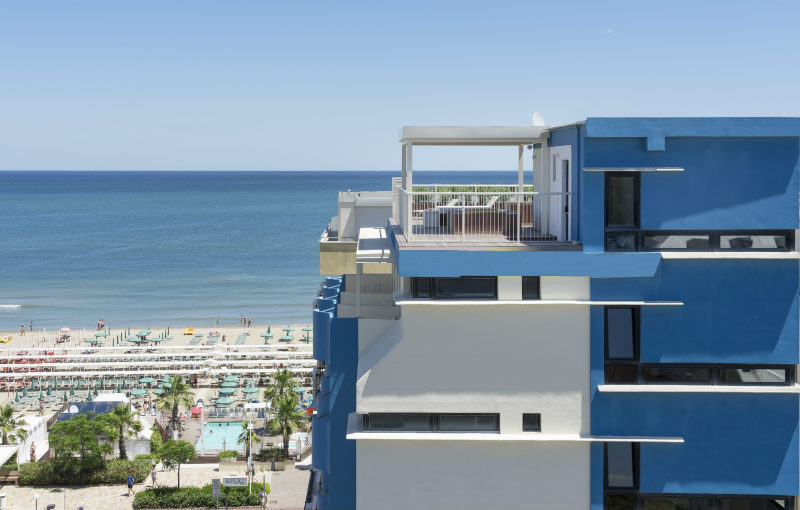 hotel riccione fronte mare