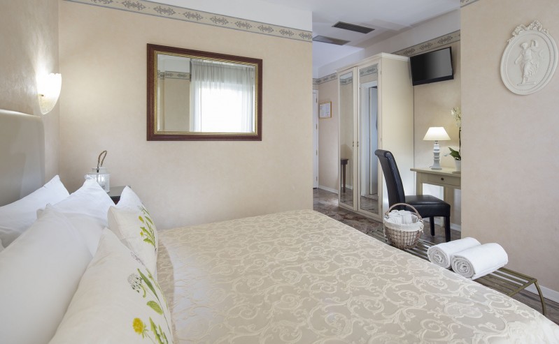hotel apollo riccione 