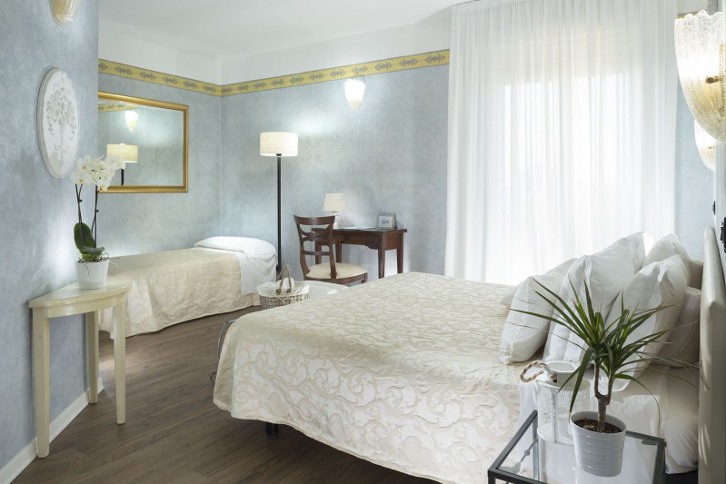 camere triple hotel 4 stelle riccione