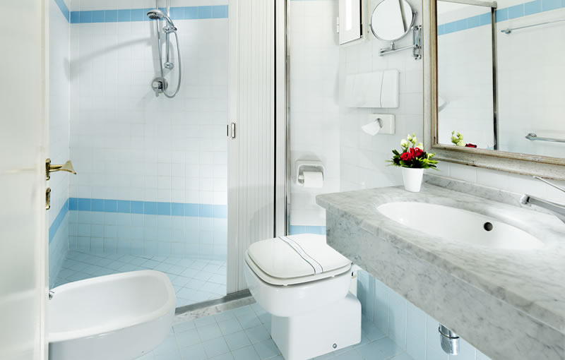 hotel 3 stelle Superior riccione con box doccia
