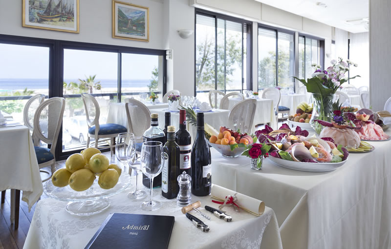 hotel riccione sala ristorante