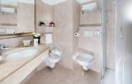 hotel riccione 3 stelle Superior con box doccia