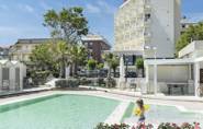 hotel riccione con piscina