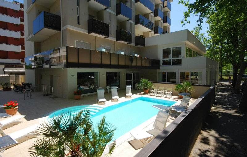 hotel riccione piscina riscaldata